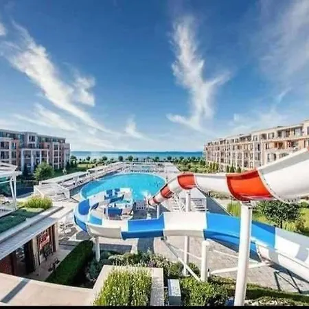 Апартаменты Privet Apartament In Premier Fort