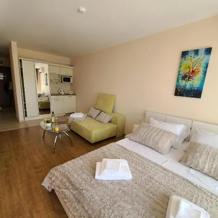 Privet Apartament In Premier Fort Апартаменты