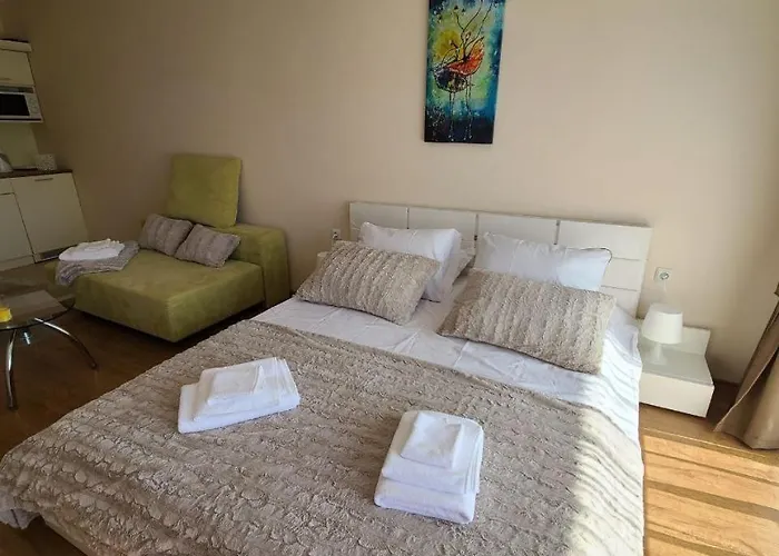 Апартамент Privet In Premier Свети Влас